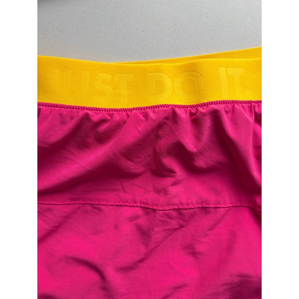 Nike Women's Dri-Fit Livestrong 2-in-1 Running Shorts Pink Size XL Lined Running - Picture 7 of 7